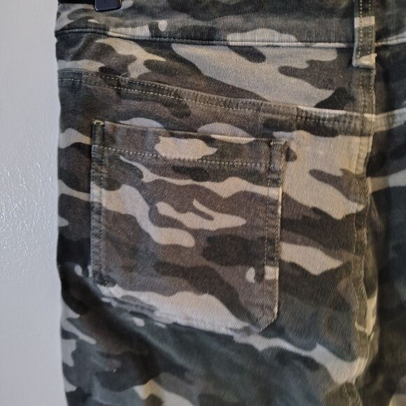 Pilcro and the Letterpress Jeans  Size 32 Camo High Rise Skinny Corduroy - Picture 7 of 9